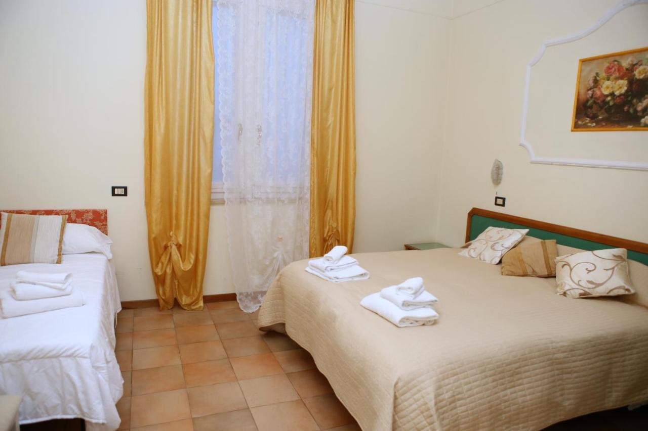 Hotel La Torre 리미니 외부 사진